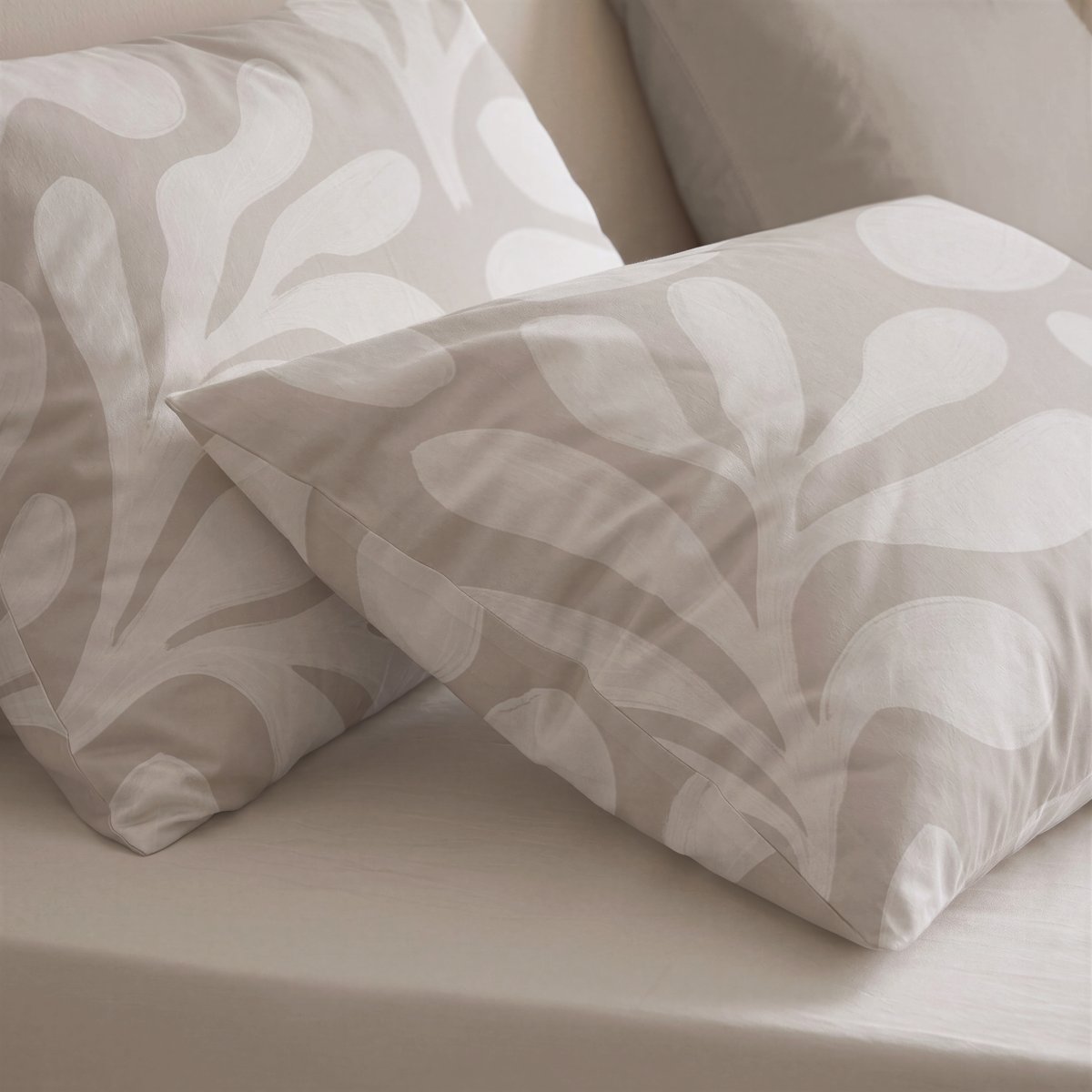 Funda de Almohada Estampada Selene Beige - Blanco y Beige - foto 2