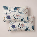Funda de Almohada Estampada Claire Petroleo - Azul y Blanco - foto 1